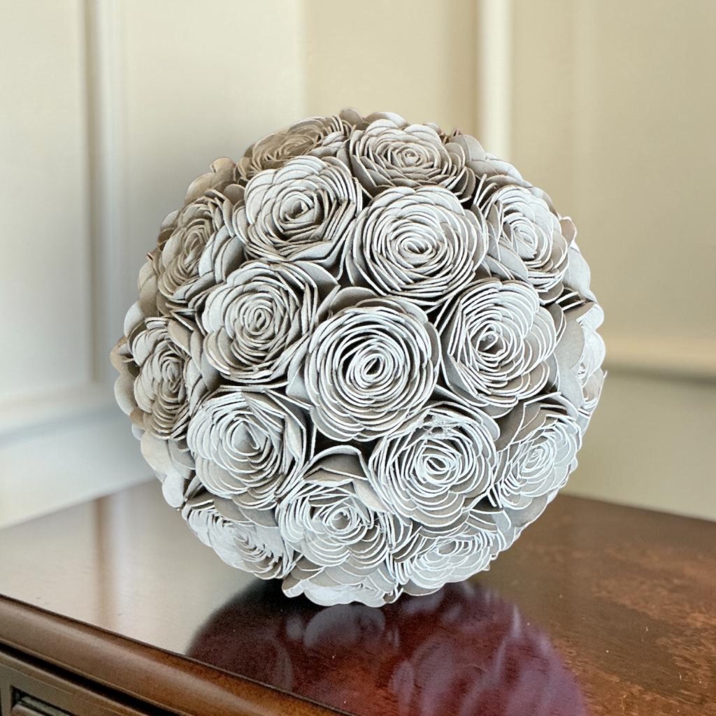 Gray Lisianthus Sphere, 3"