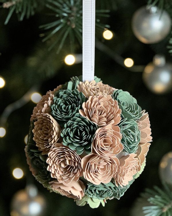 Variegated Green/Tan Ornament w/white ribbon, 3"