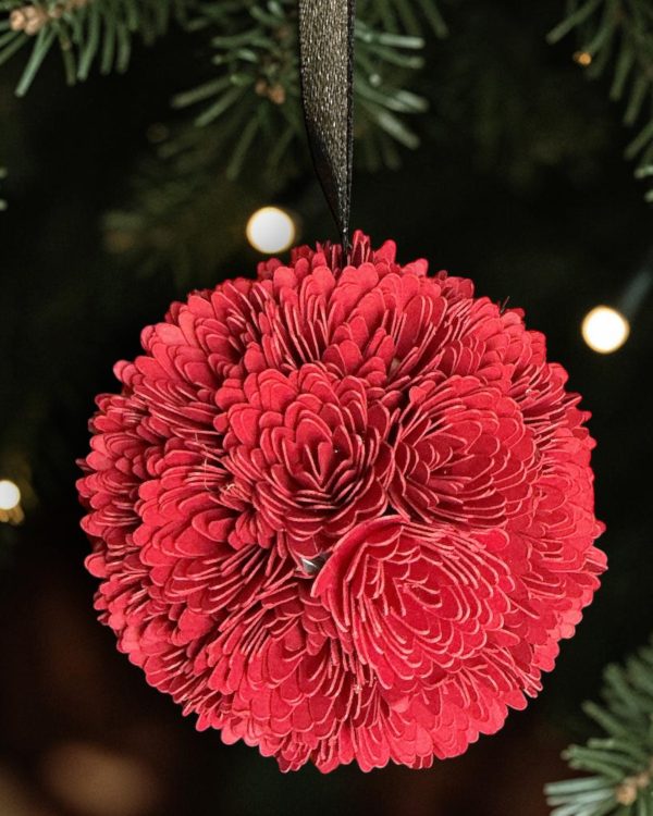 Red Chrysanthemum w/black ribbon, 2.5"